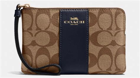 coach wristlets outlet